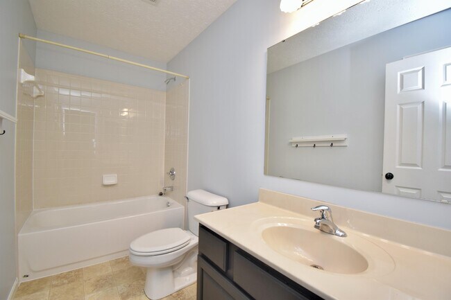 Building Photo - 5167 Elm Leaf Trail