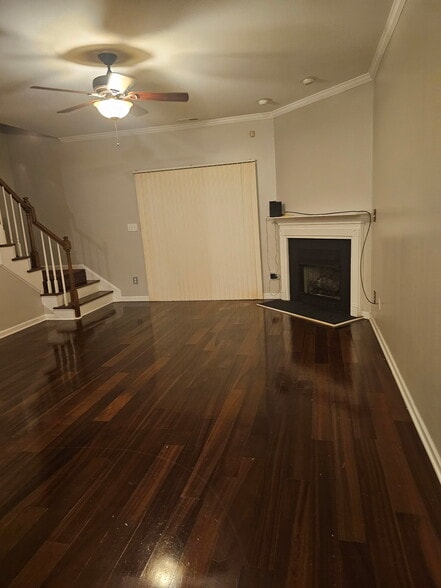 Building Photo - 650 Ganyard Farm Way