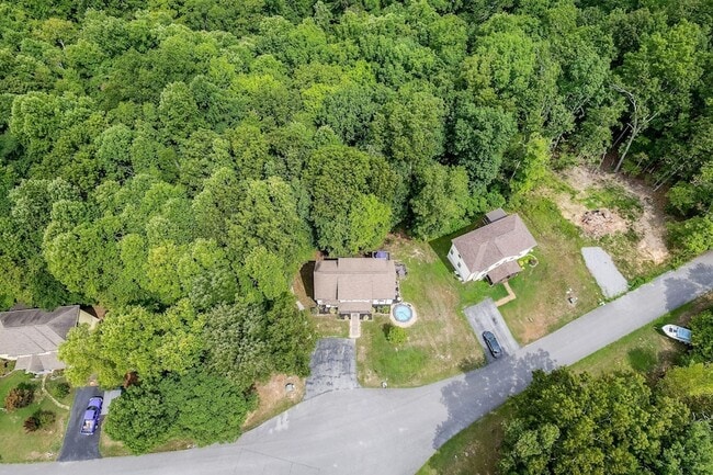 Building Photo - 283 Shiloh Ln