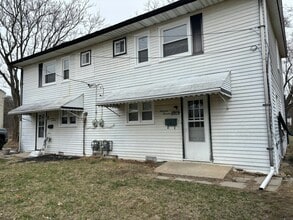 Building Photo - 1919 Eagle Ct