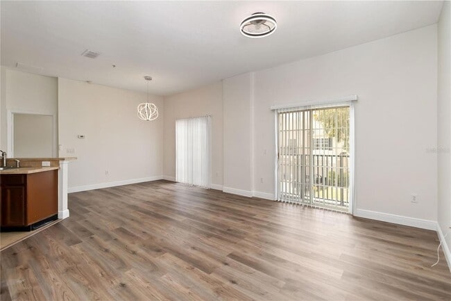 Building Photo - 6484 S Goldenrod Rd