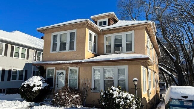 Primary Photo - 16 Wentworth St