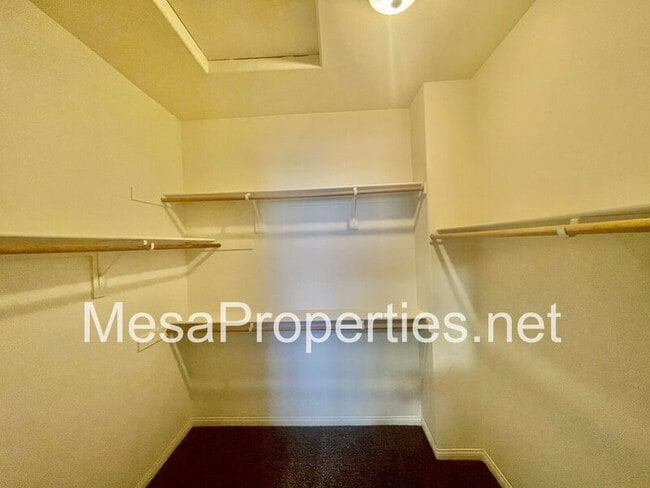 Building Photo - 322 W Foothill Blvd