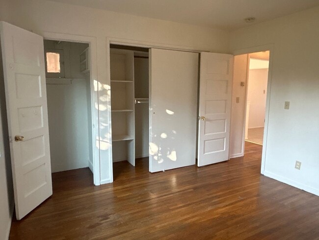 Building Photo - 608 N Orange Ave