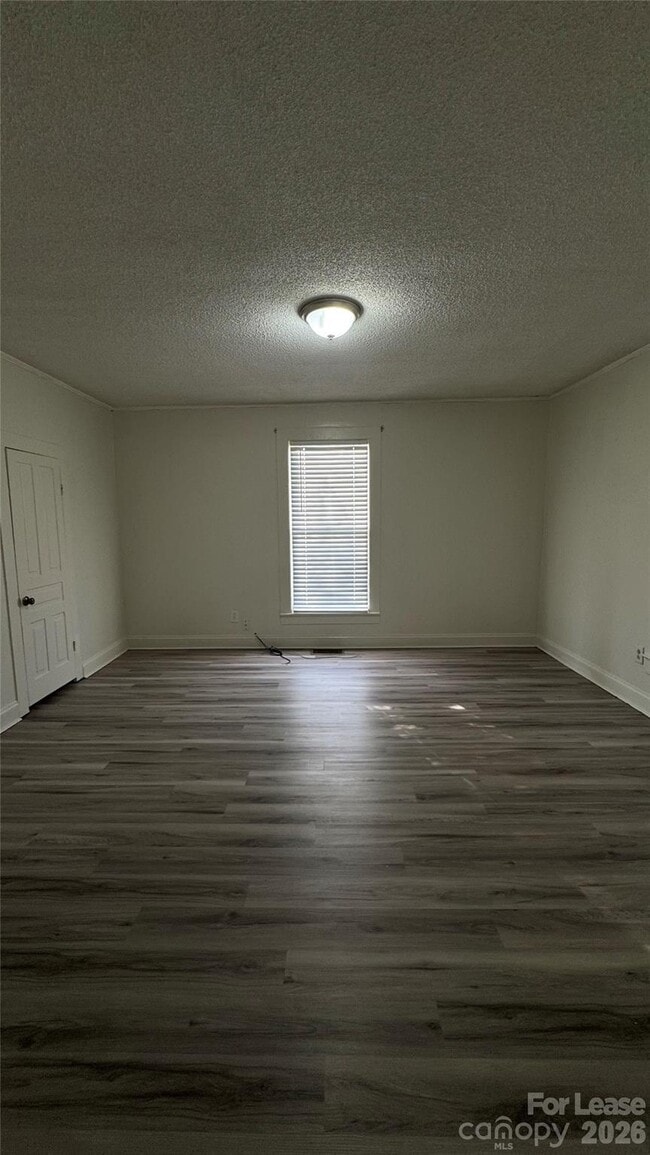 Building Photo - 181 McGill Ave NW