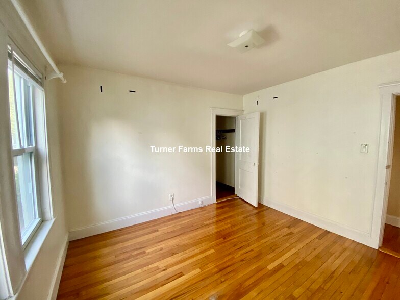 Building Photo - 89 Hillsdale Rd