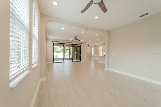 Building Photo - 4667 San Martino Dr