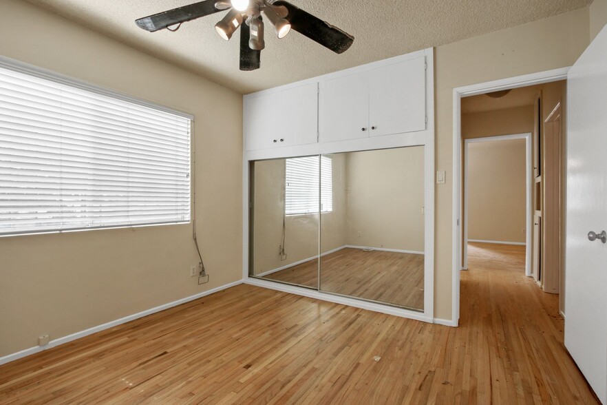 Building Photo - 2015-2019 4th Street in Santa Monica - ste...