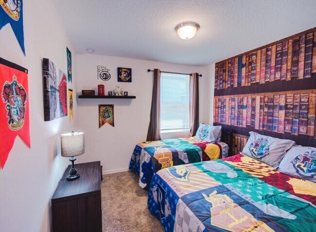Building Photo - For Rent: Spacious 4 Bed, 2 Bath Home in P...