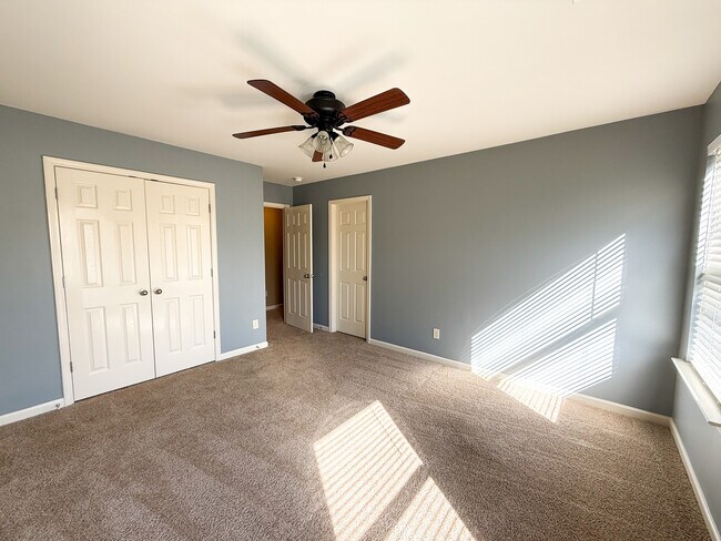 Building Photo - 1252 Washington Dr