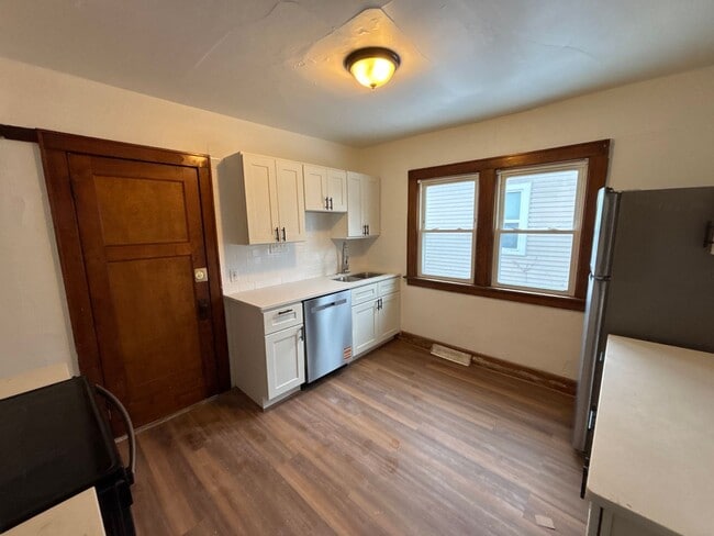 Building Photo - 4568 N 38th St