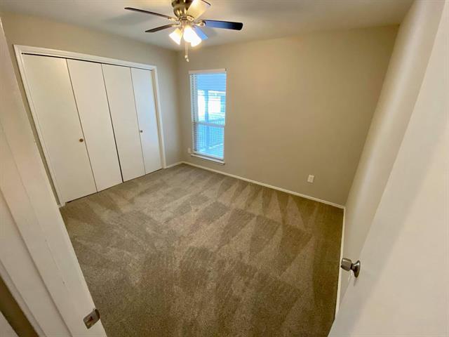 Building Photo - 6205 Fernwood Dr