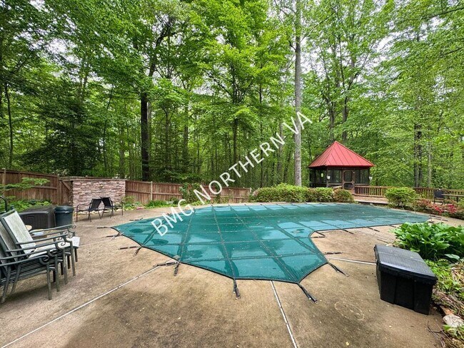 Building Photo - 4800 Occoquan Overlook