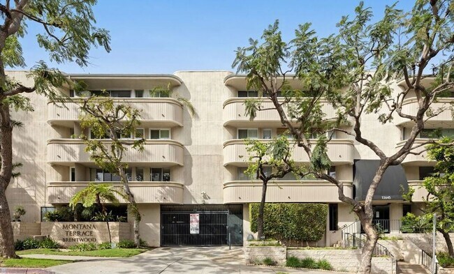 Building Photo - 11645 Montana Ave