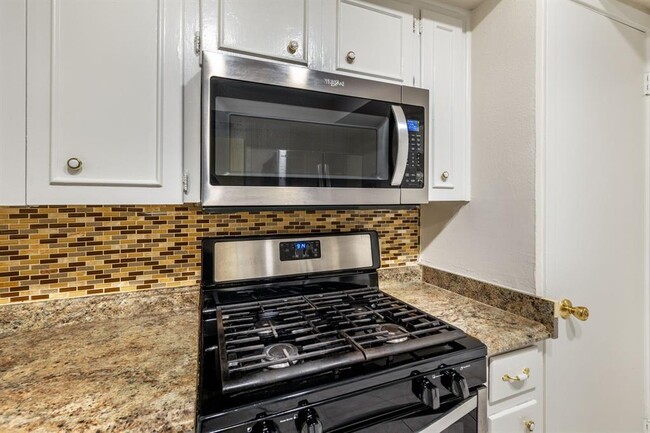 Building Photo - 9600 Gambels Quail Dr