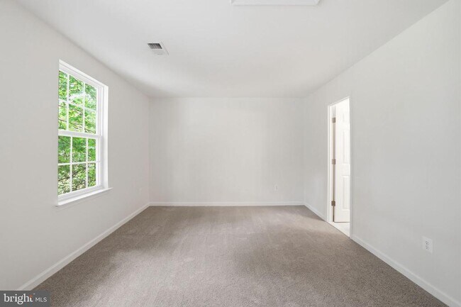 Building Photo - 9113 Bramble Bush Ct