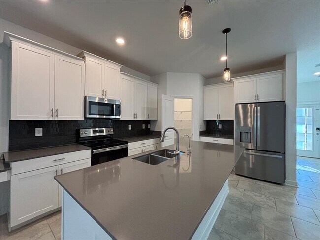 Building Photo - 11157 Lore Wy