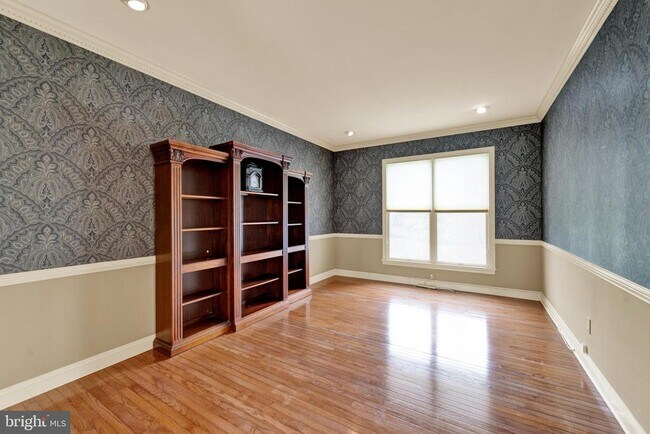 Building Photo - 19 Meadowlark Dr