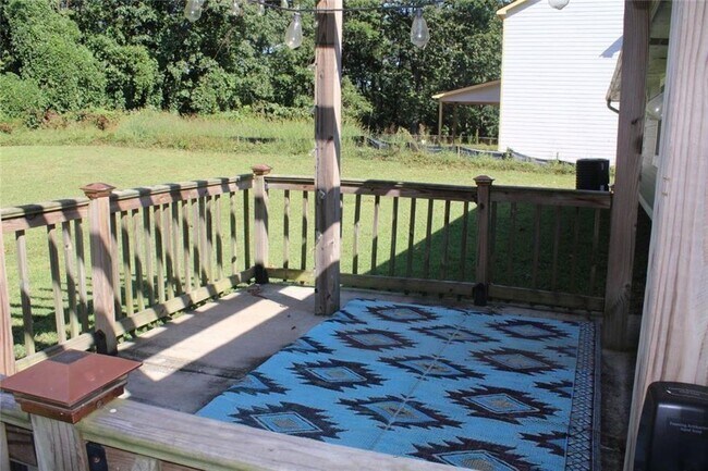 Building Photo - 4495 Kent Rd