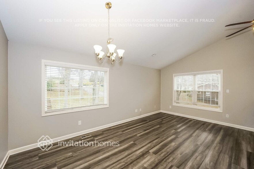 Building Photo - 482 Patterson St