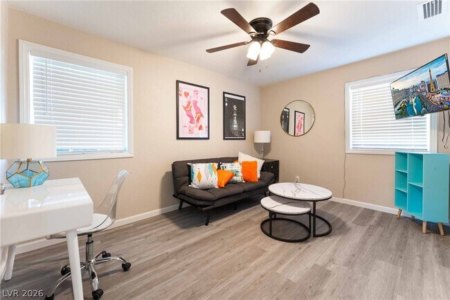 Building Photo - 1021 Griffith Ave