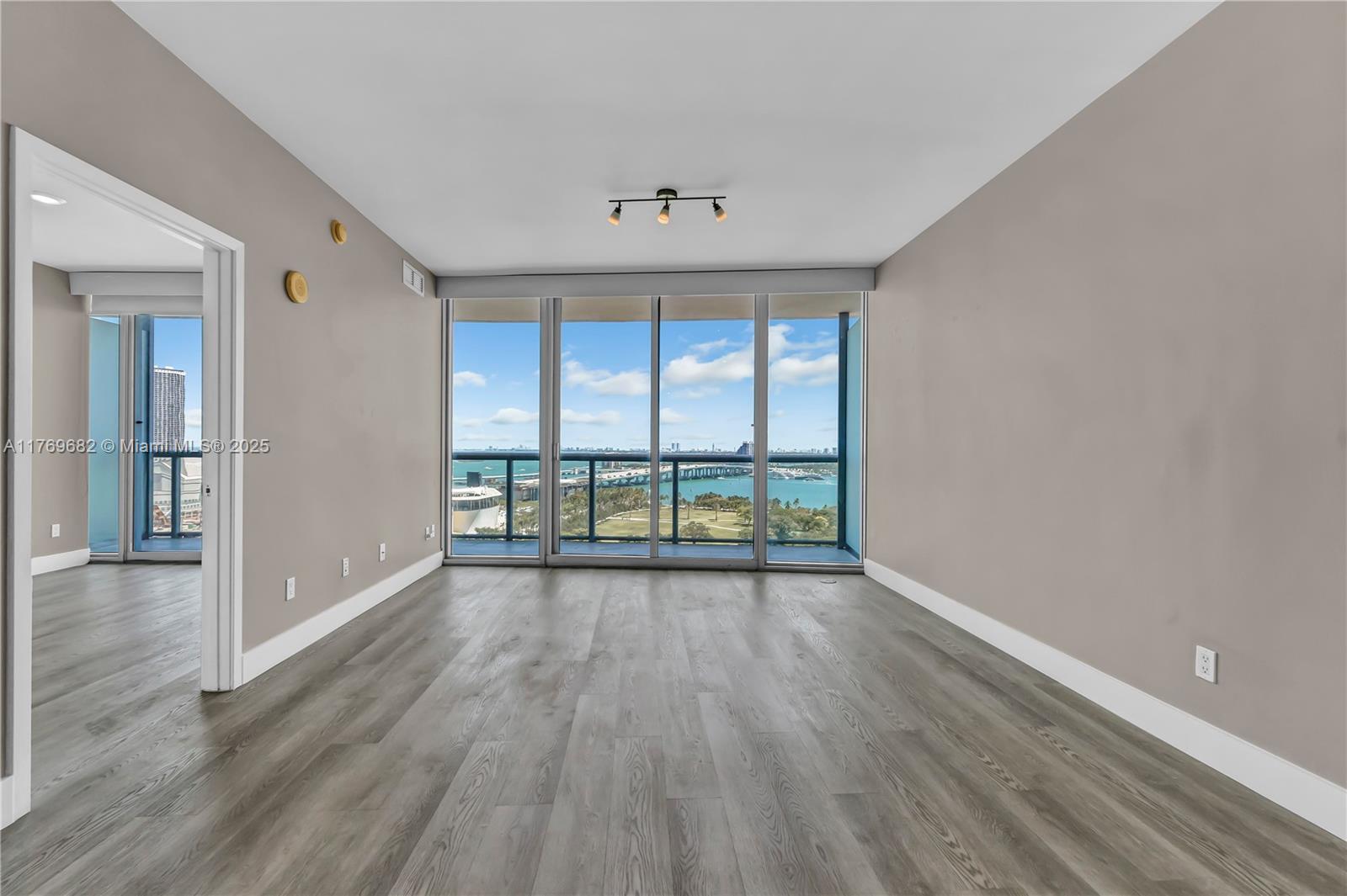 Building Photo - 888 Biscayne Blvd