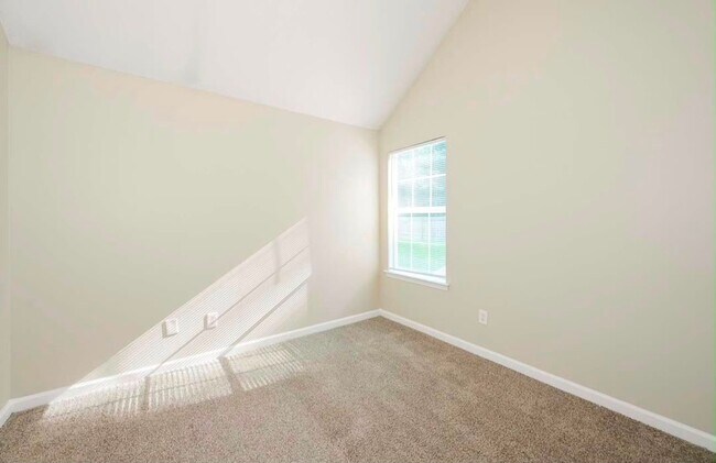 Building Photo - 3668 Gray Birch Dr
