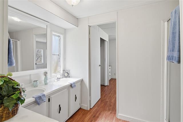 Building Photo - 1329 Fox Hollow Ct