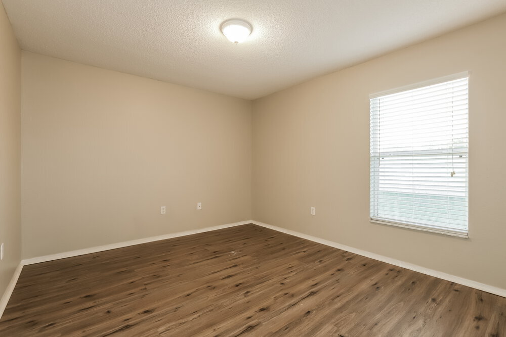Building Photo - 1710 James Pointe Dr