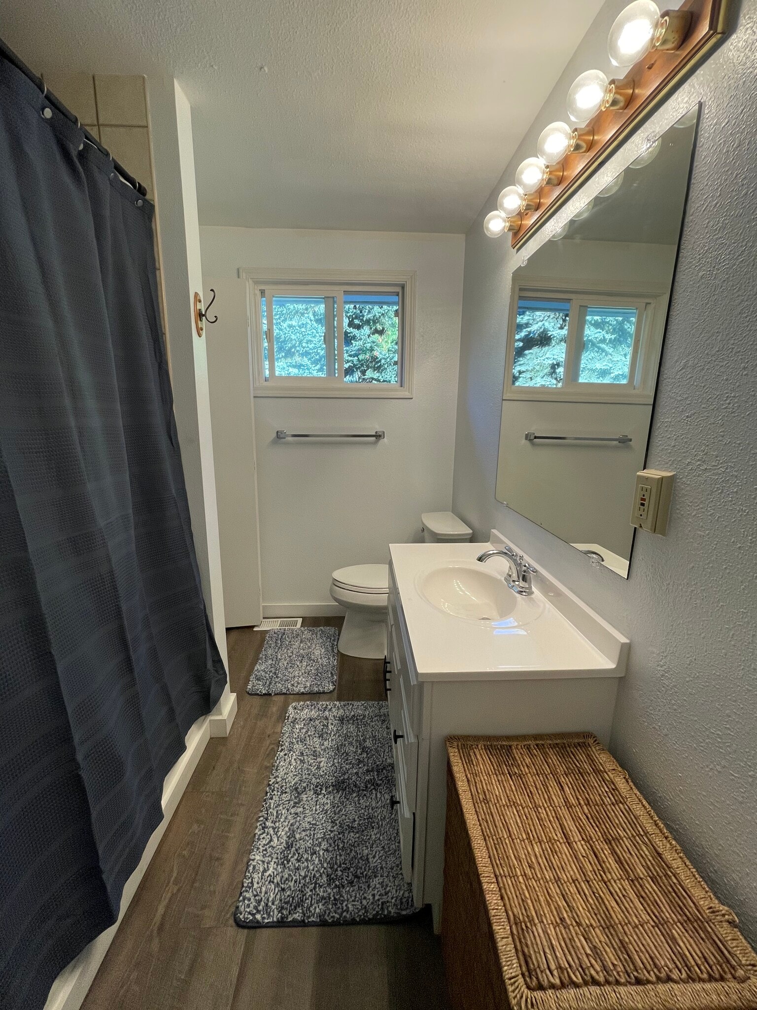 Bathroom - 500 W Horizon Ct