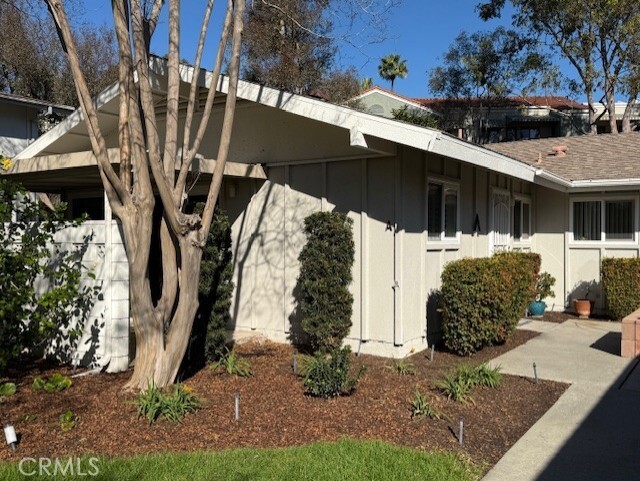 Building Photo - 754 Avenida Majorca