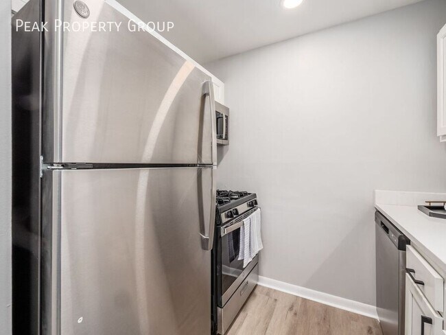 Building Photo - 1000 King Ave