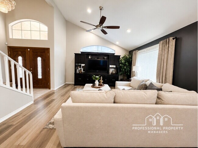 Building Photo - “Stunning 4-Bedroom, 3-Bathroom Solar Home in Rancho Sereno”