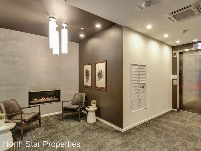 Building Photo - 2 br, 2 bath House - 12 NE Fremont St Unit 5E