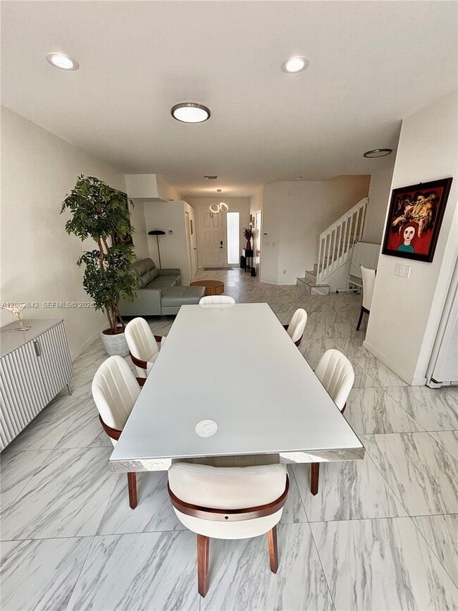 Building Photo - 5952 NW 47th Terrace