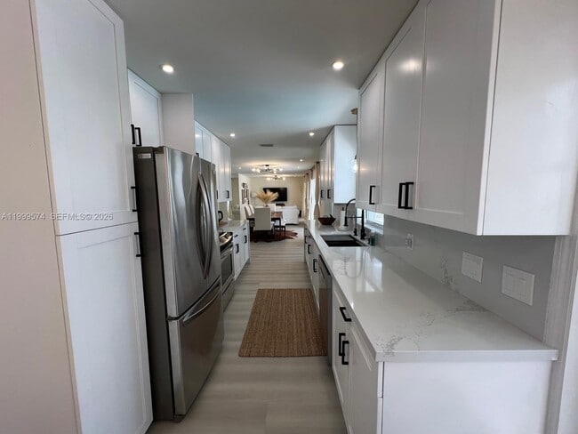 Building Photo - 503 Jackson Ave