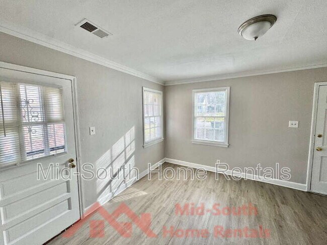 Building Photo - 3472 Hadley Rd