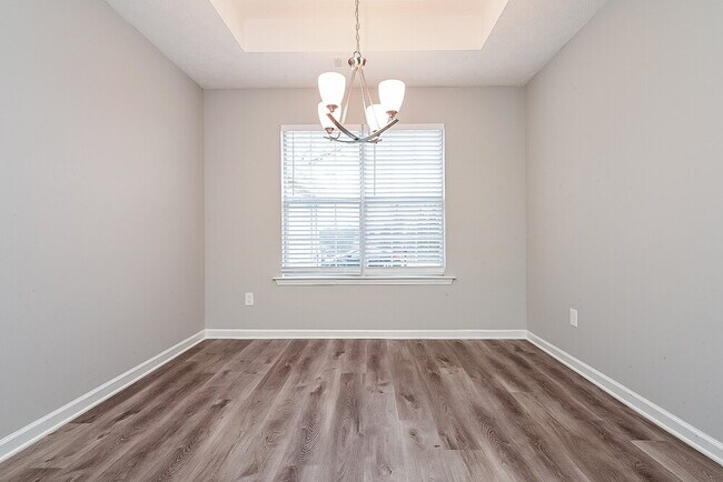 Building Photo - 1025 Borrington Ln
