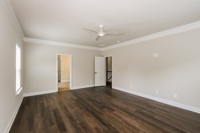Building Photo - Stunning 5-Bedroom in Grovetown!