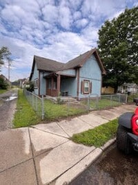 Building Photo - 254 N Reisner St