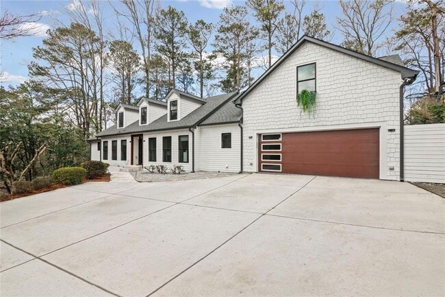 Building Photo - 6260 River Overlook Dr NW