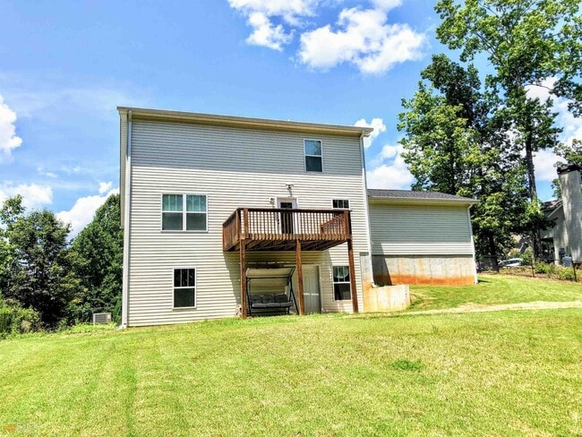 Building Photo - 261 Brookwoods Ln