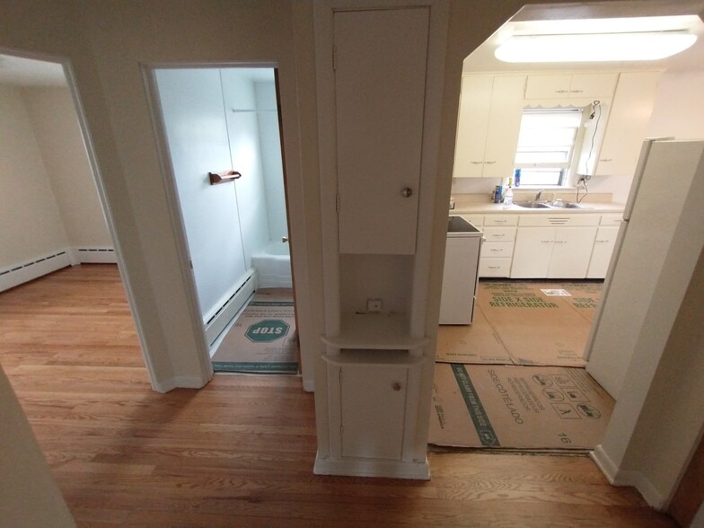 Hallway - 2541 Gilead Ave
