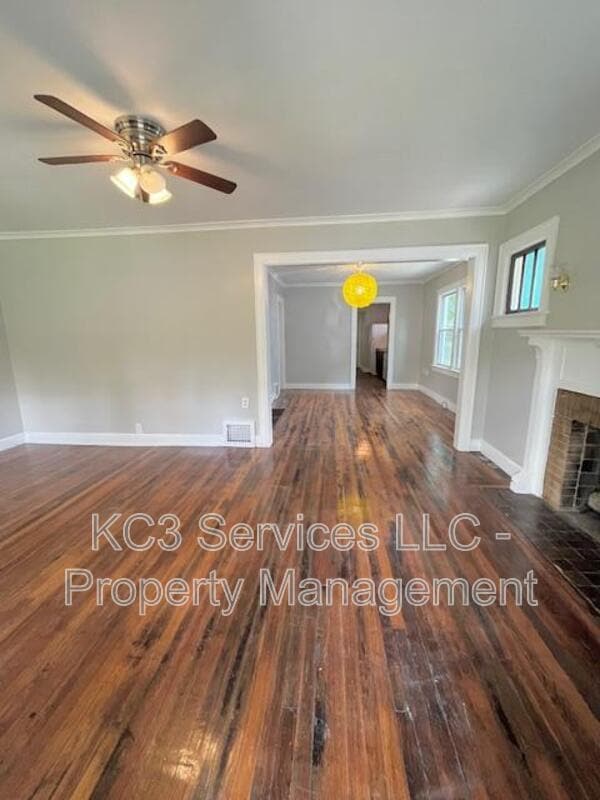 Building Photo - 5842 Euclid Ave E