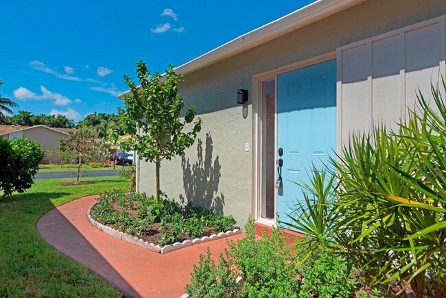 Building Photo - 5119 Minto Rd