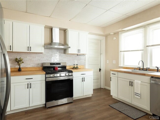 Building Photo - 13466 US-11