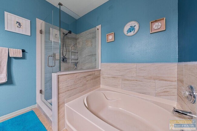 Building Photo - 68 Torrey Pines Dr