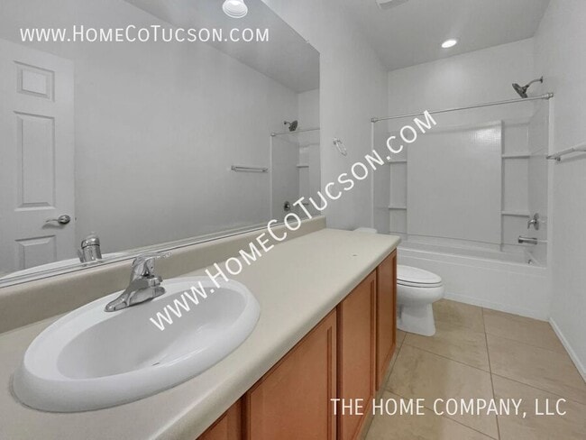 Building Photo - 34584 S Bronco Dr