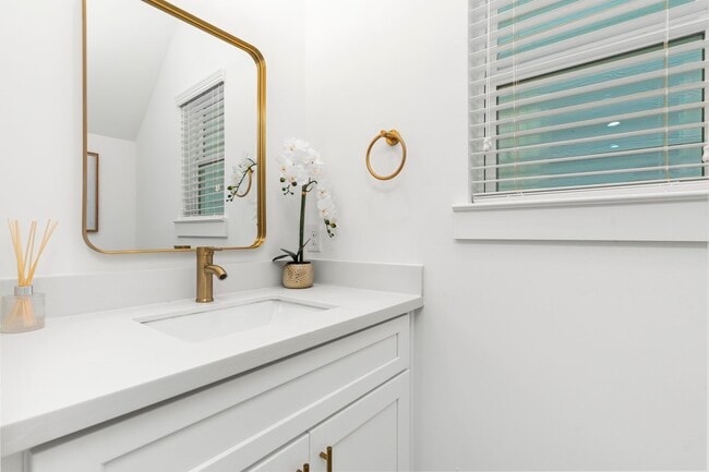 Building Photo - 1515 Egypt St