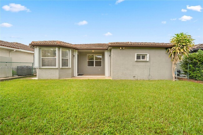 Building Photo - 12543 SW 119th Pl